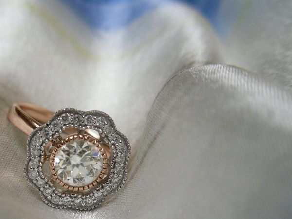 Sparkly eye candy found at thefacetlounge.com!