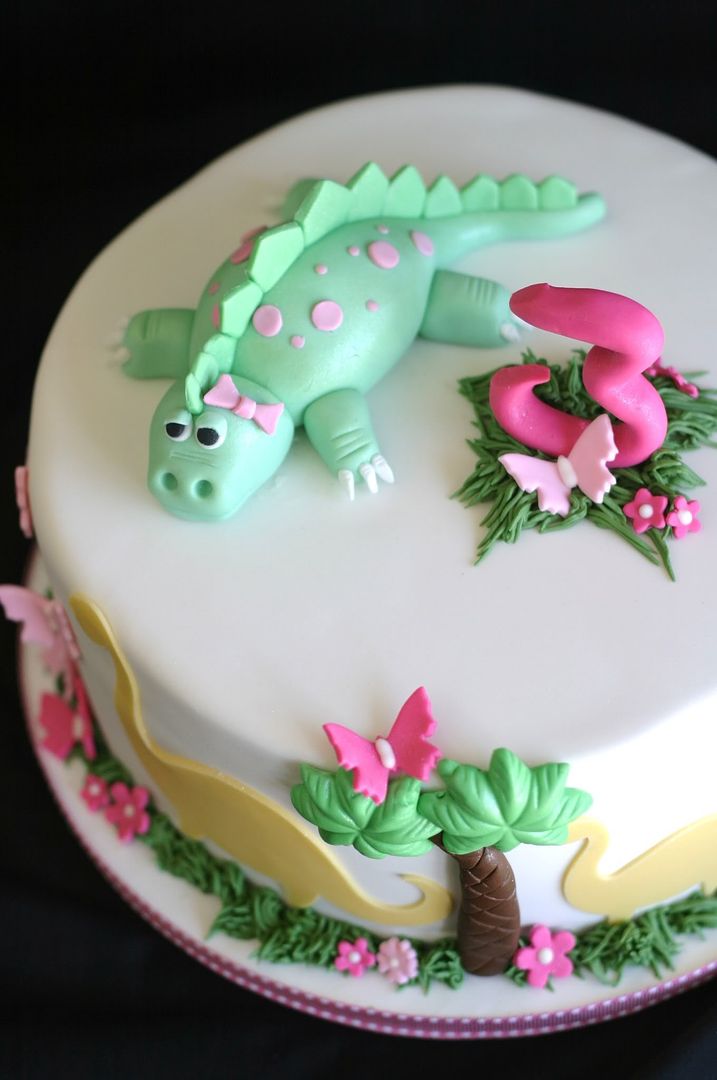 Mini Dinosaur Cake Toppers