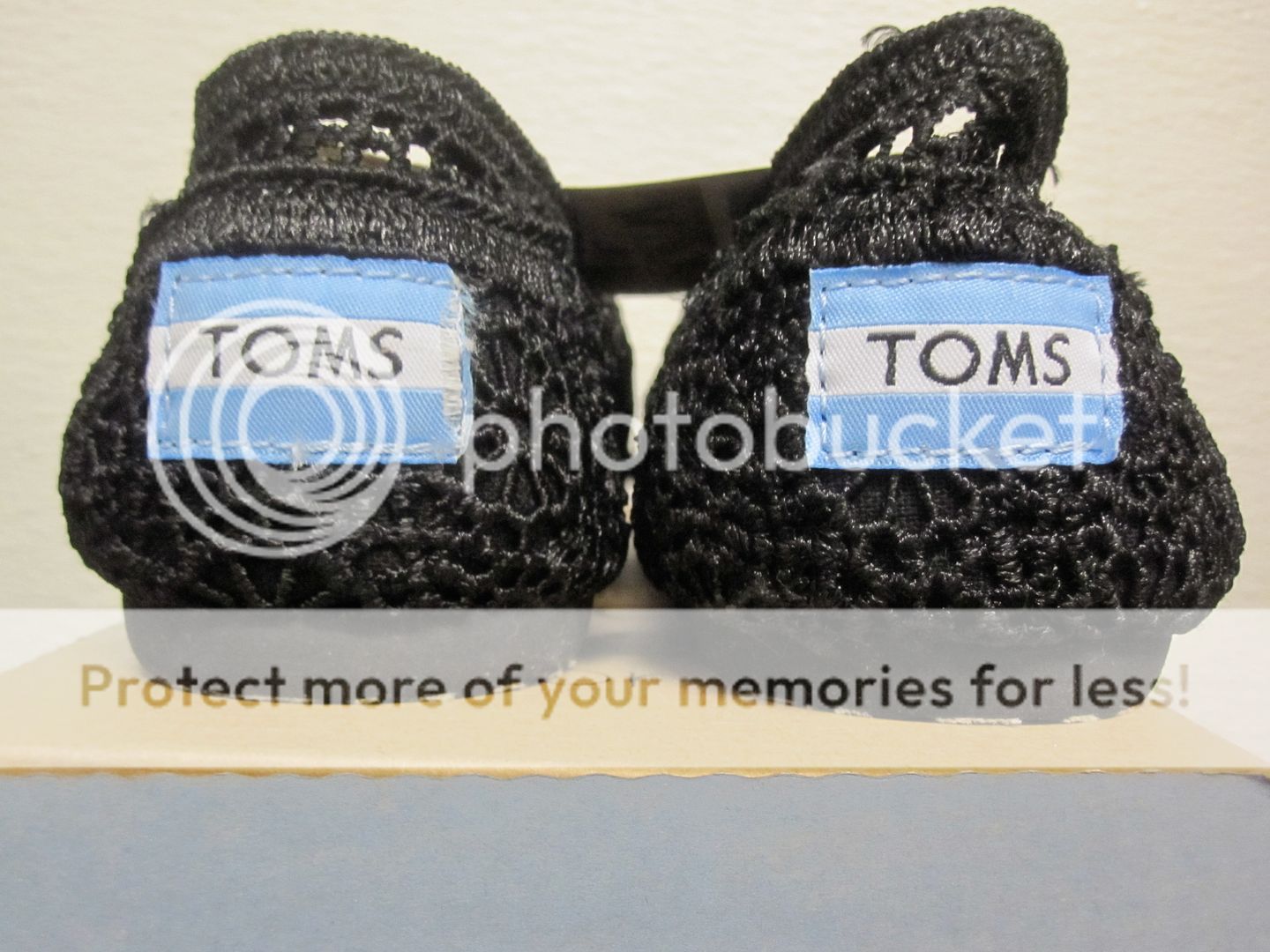 Toms Classic Black Crochet BNIB sz 5 10 $100  