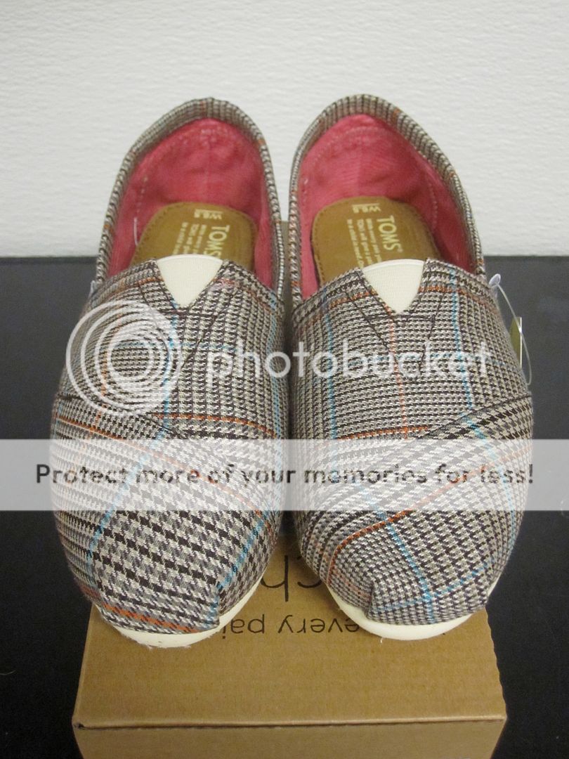 Toms Classic Academy Plaid BNIB sz 6 10 $60  