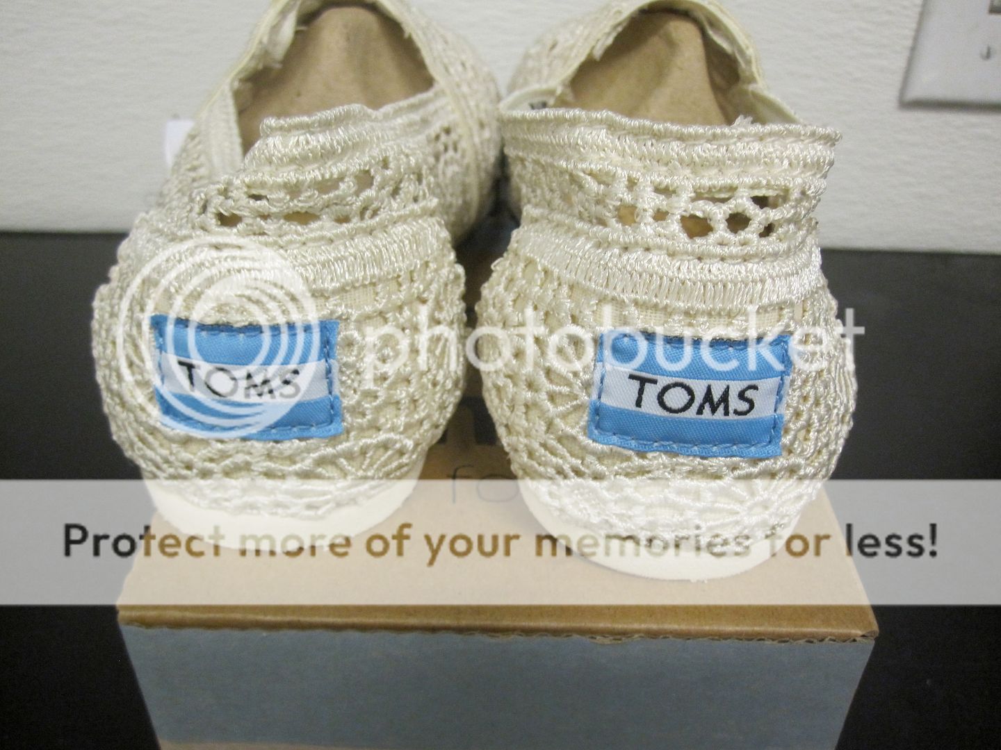 Toms Classic Crochet Natural BNIB sz 5 9.5 $70  